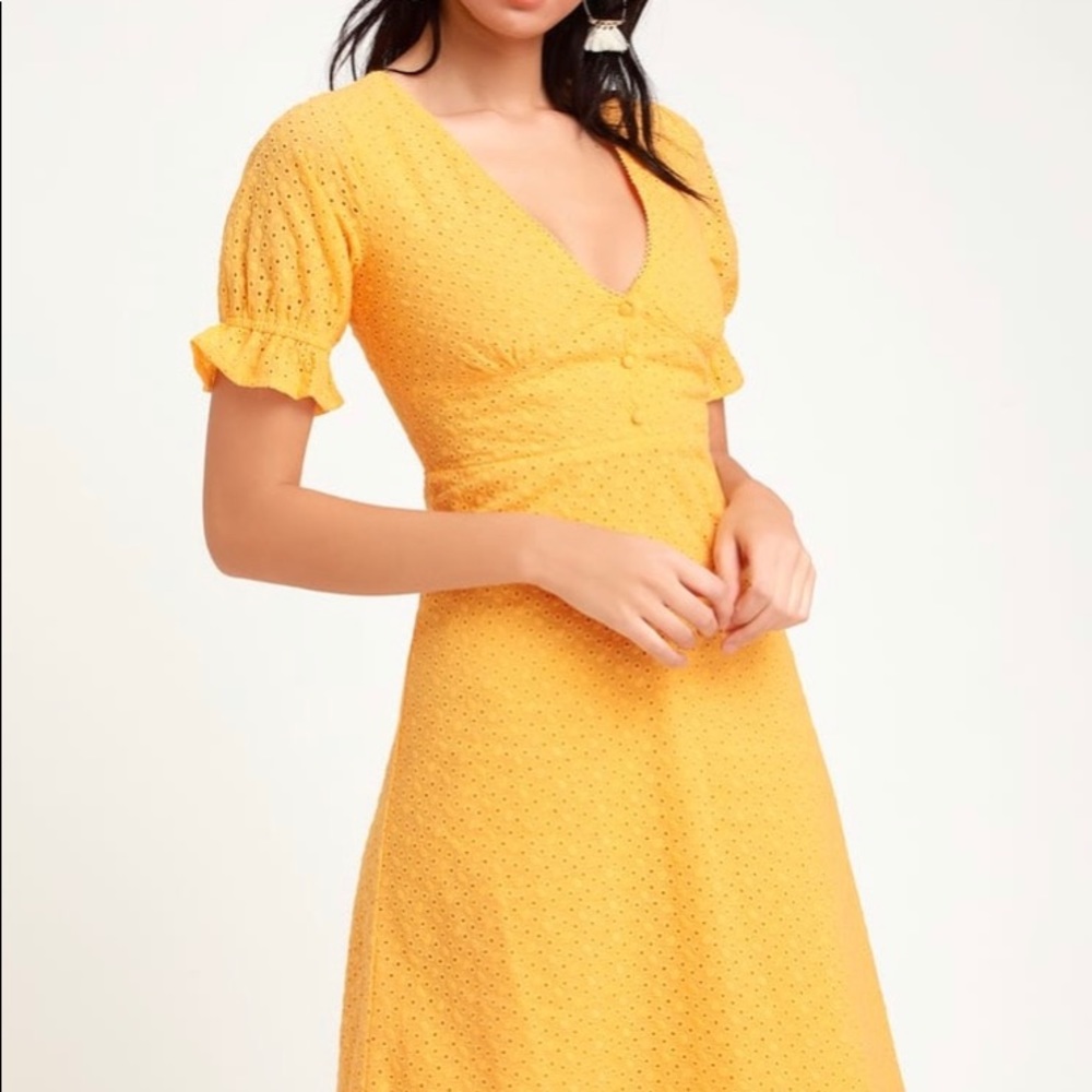 Lulu’s Yellow Dress
